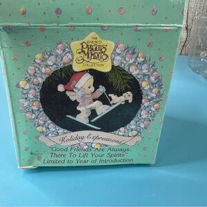 The Enesco Precious Moments Skating Friends (Flawed with A Broken Hand(photos)